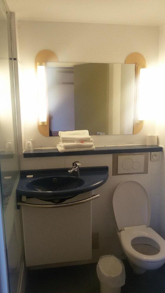 Ibis Budget Villefranche Лима Экстерьер фото