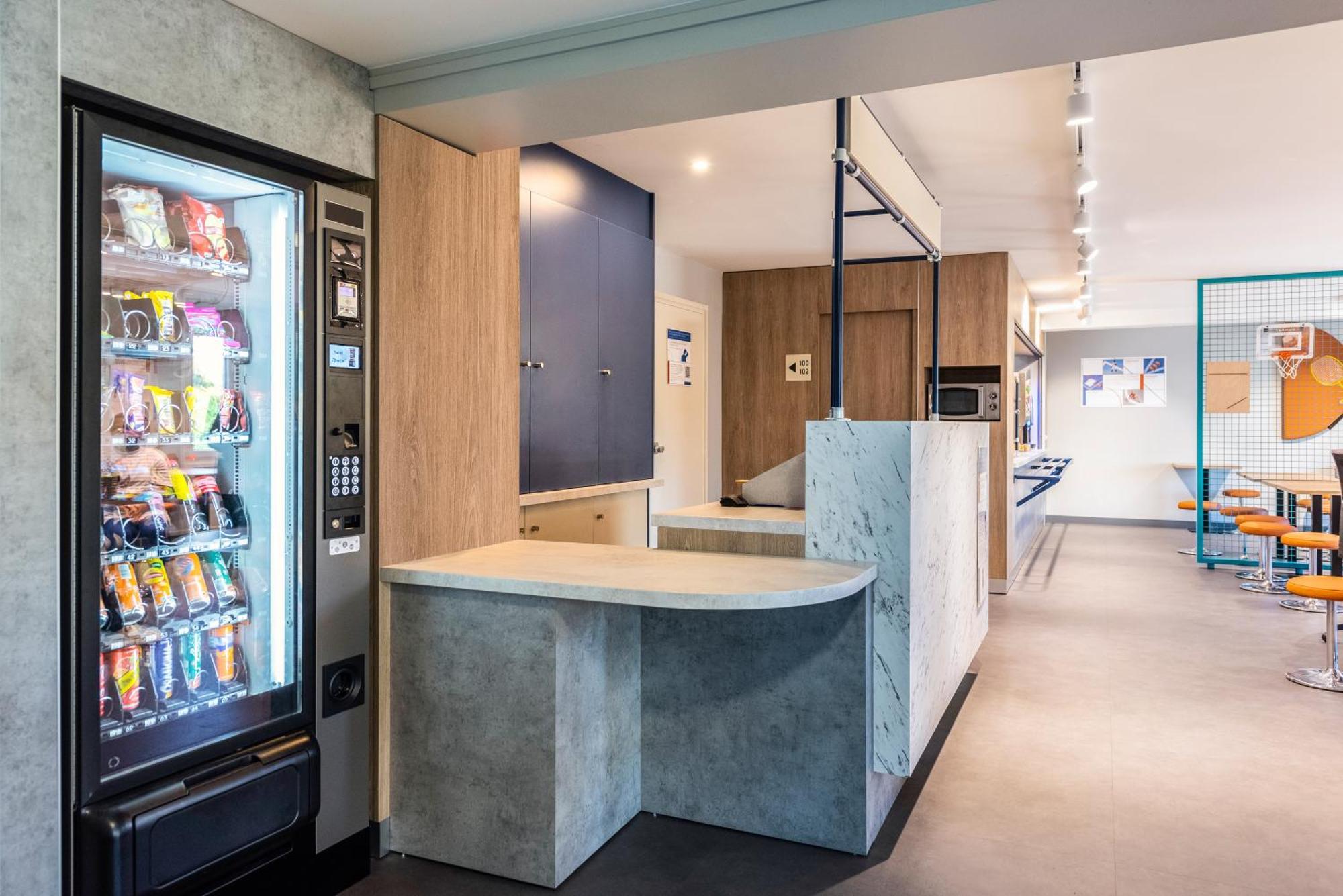 Ibis Budget Villefranche Лима Экстерьер фото
