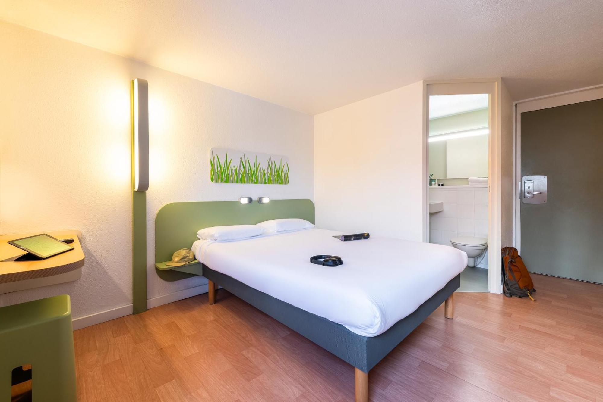 Ibis Budget Villefranche Лима Экстерьер фото