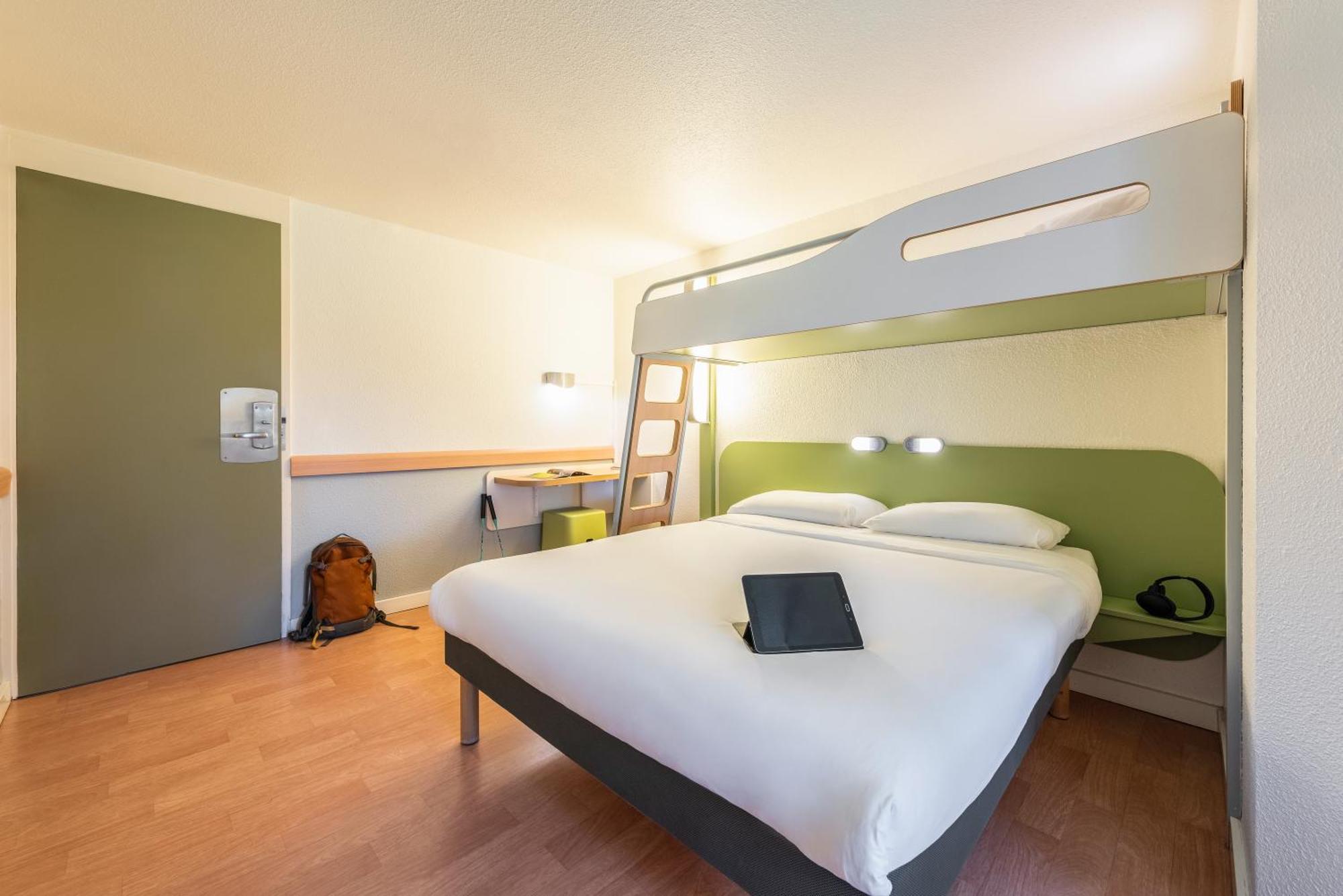 Ibis Budget Villefranche Лима Экстерьер фото