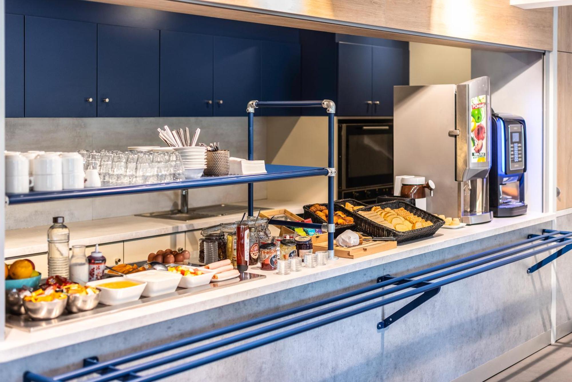 Ibis Budget Villefranche Лима Экстерьер фото