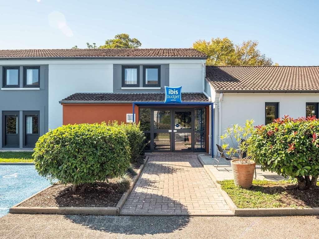 Ibis Budget Villefranche Лима Экстерьер фото