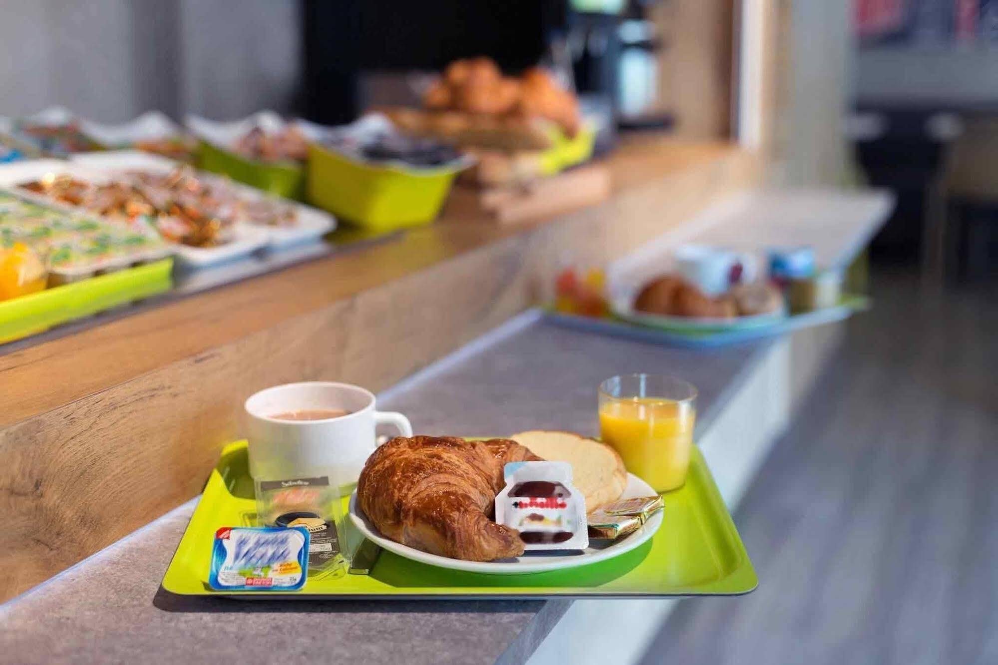 Ibis Budget Villefranche Лима Экстерьер фото